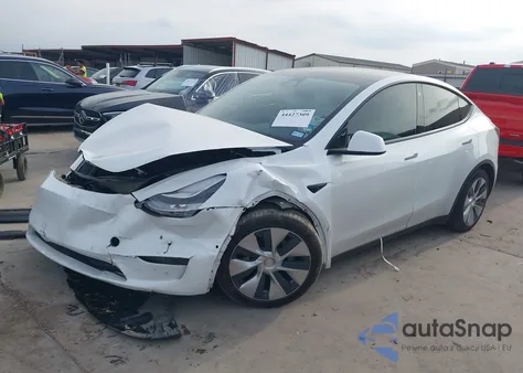 2021 Tesla Model Y Long Range Dual Motor All-Wheel Drive z USA, uszkodzony, nr VIN 5YJYGDEE7MF302547